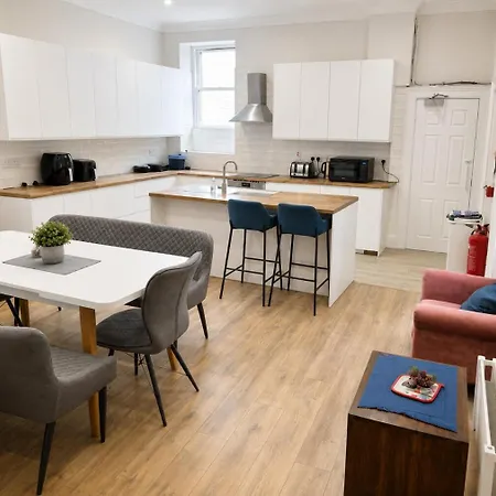 Apartment Modern In The Heart Of 10 Shared Thurles