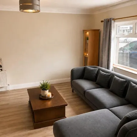 Modern In The Heart Of 10 Shared *